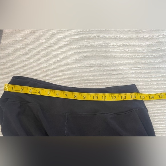 Sage Collective
•Easy Jogger Pants
•Black
•High Waisted
•Great condition! - Picture 5 of 5